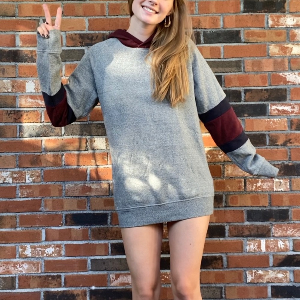 Color block sweatshirt